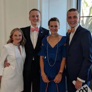 Meet your Posher, Sam